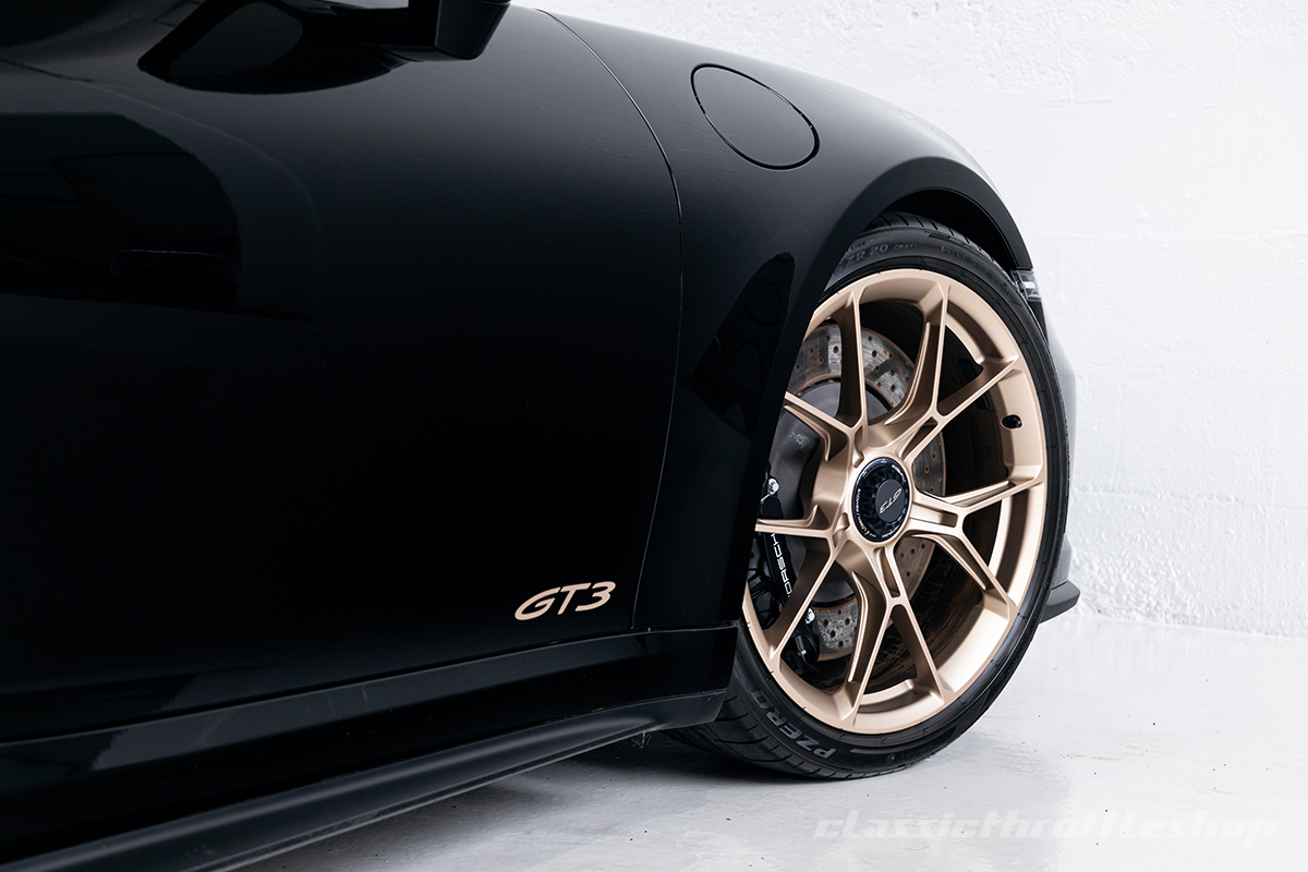 2022-Porsche-911-GT3-992-Auto-Black-29