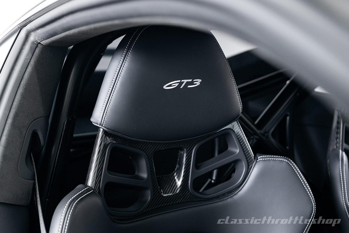 2022-Porsche-911-GT3-992-Auto-Black-39