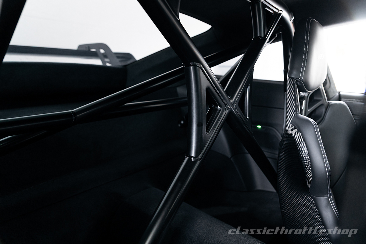 2022-Porsche-911-GT3-992-Auto-Black-41