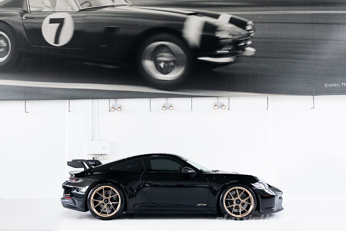 2022-Porsche-911-GT3-992-Auto-Black-7