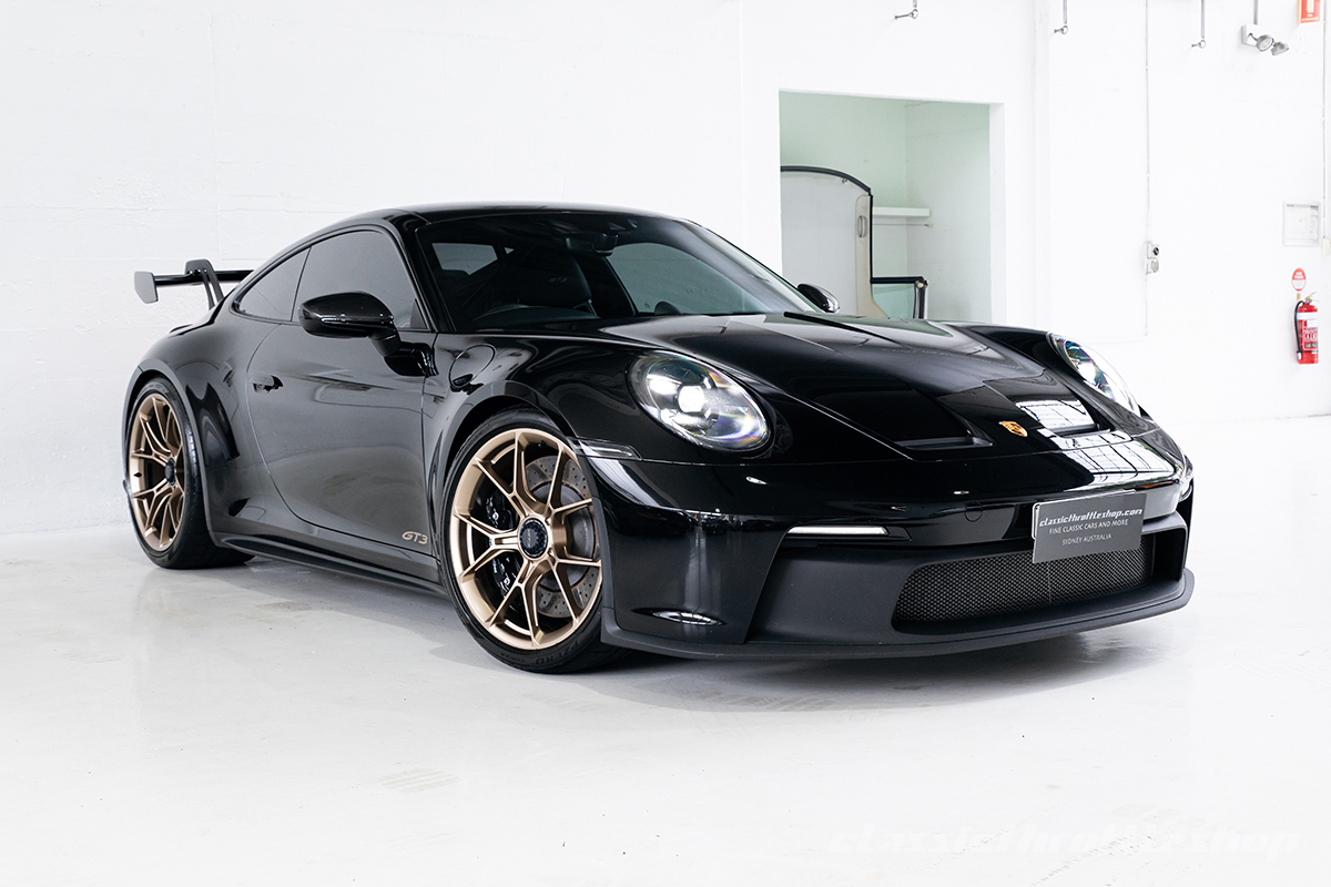 2022-Porsche-911-GT3-992-Auto-Black-8
