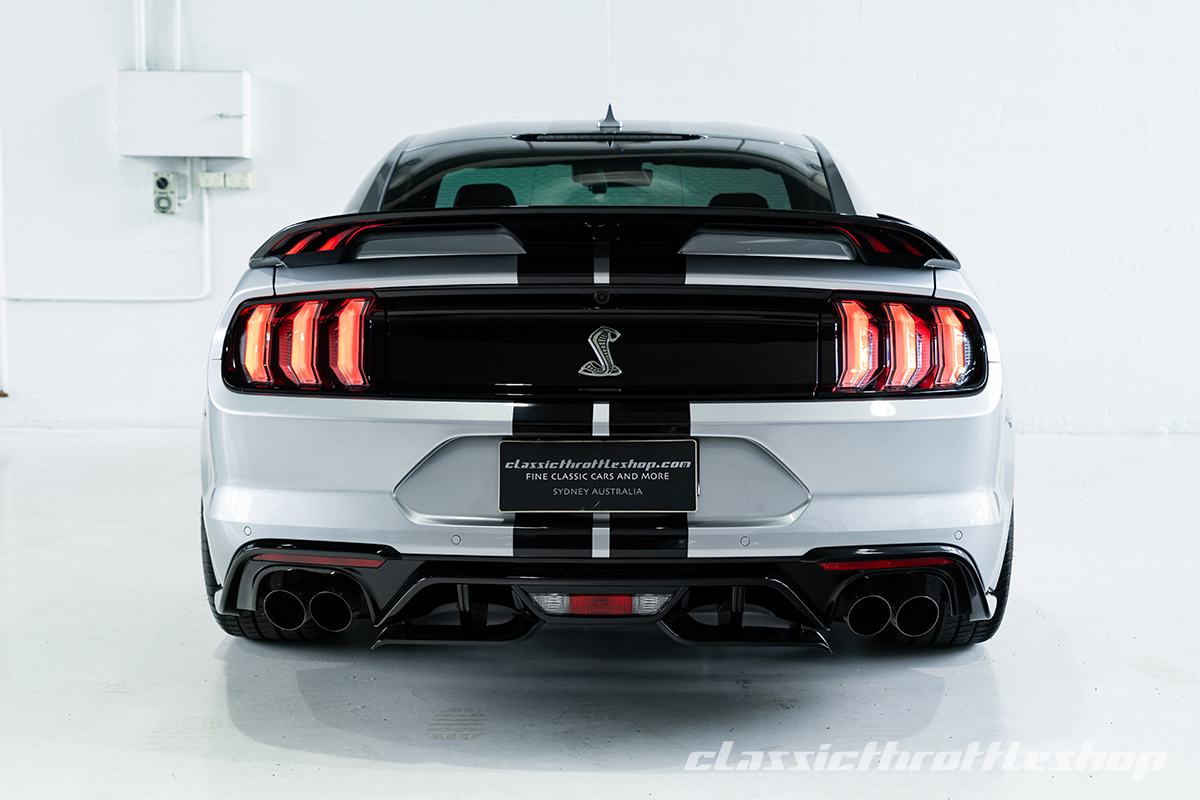 Ford-shelby-s550-silver-3