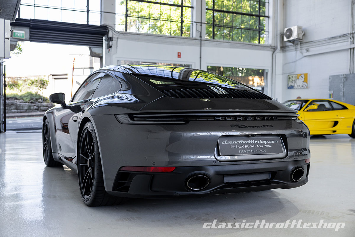 911 Carrera GTS-9